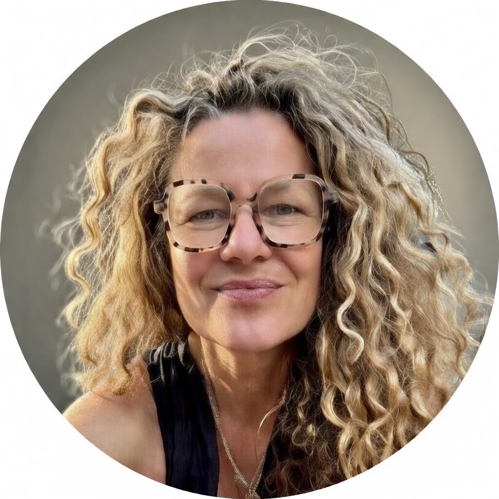 Portrait of Bea Holst